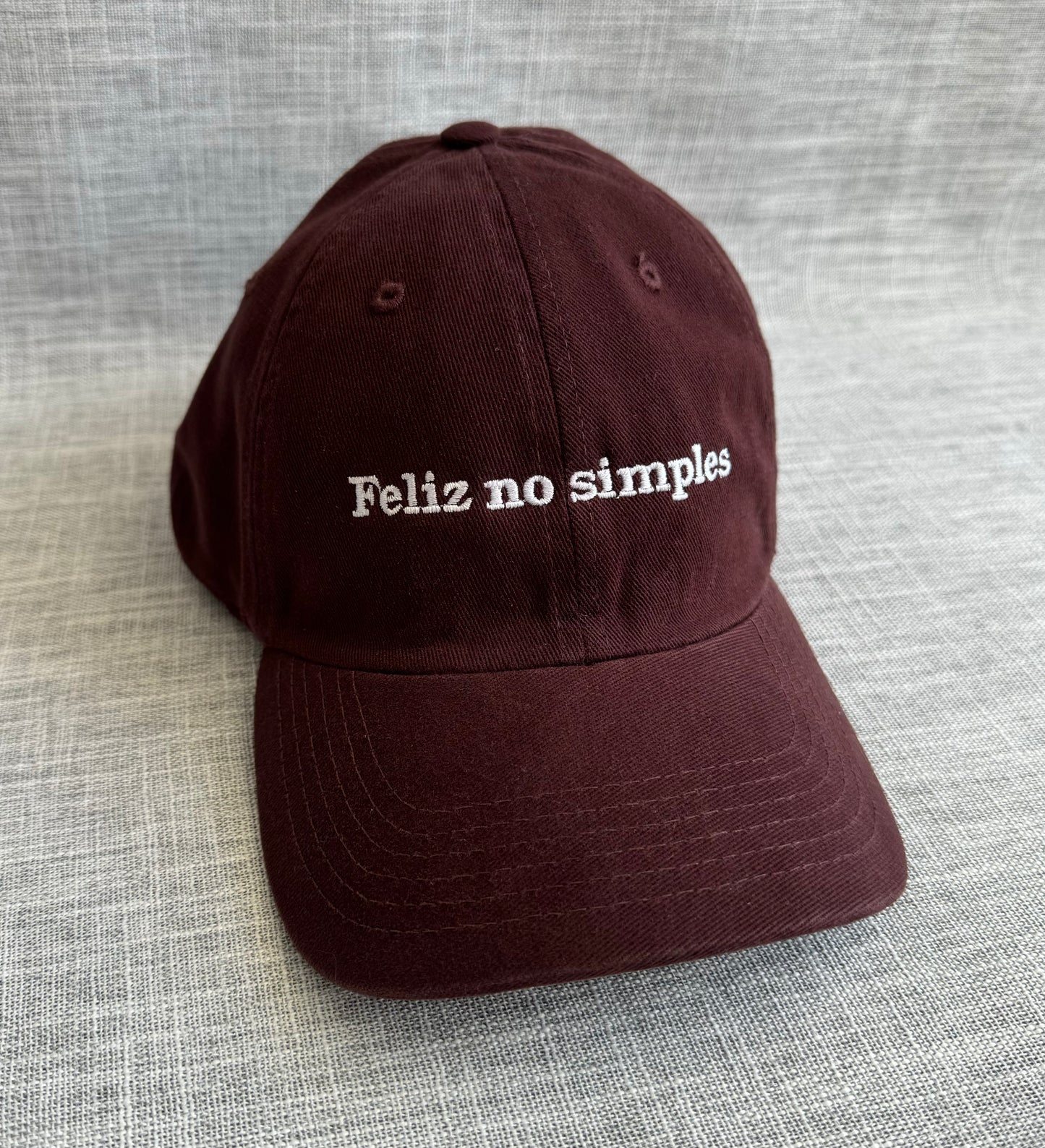 Boné Feliz no Simples