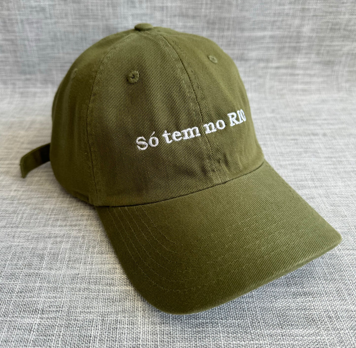 Boné Só Tem no Rio
