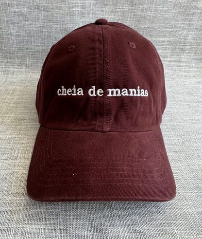 Boné Cheia de Manias